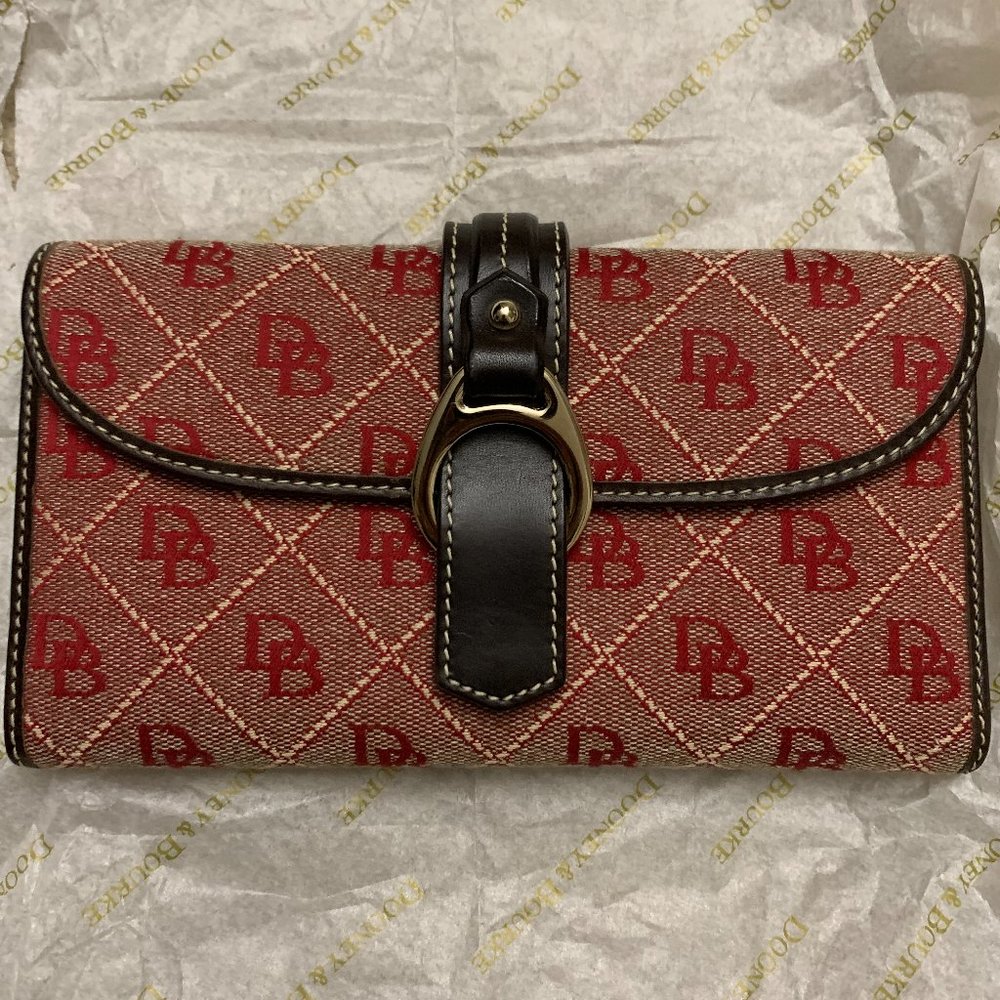 New Dooney and Bourke Leather Checkbook/Wallet